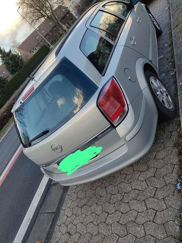 Gebraucht Opel Astra Edition 105 PS (77 kW) 2006 Grau Kombi