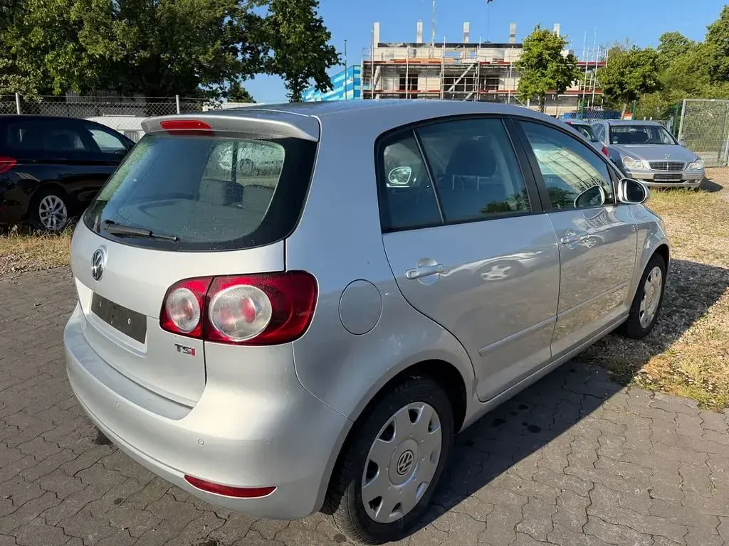 Gebraucht VW Golf VI Comfortline 122 PS (89 kW) 2010 Silber Kleinwagen