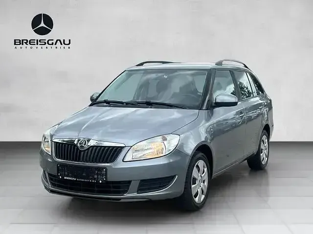Gebraucht Skoda Fabia Ambition 105 PS (77 kW) 2013 Limousine