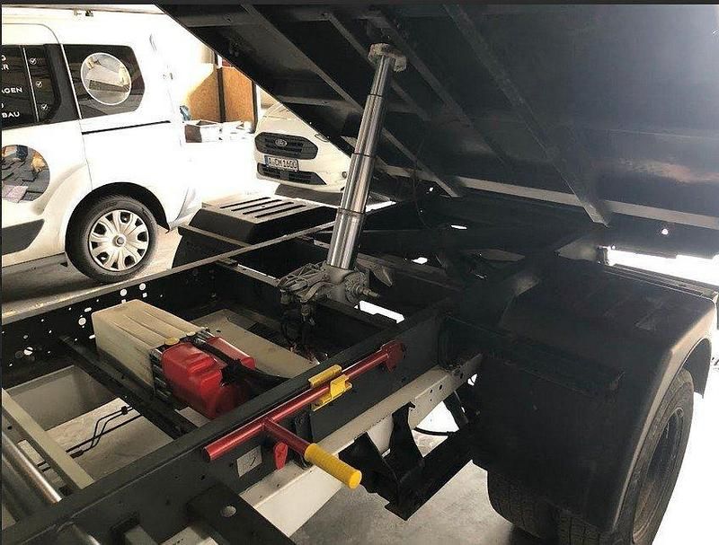 Second-hand Ford Transit 155 CP (114 kW) 2017 Alb Berlinǎ