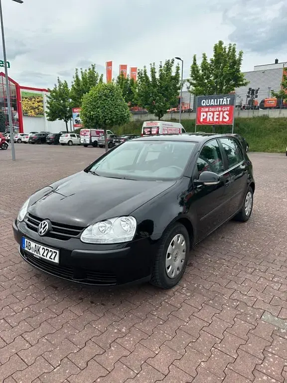 Gebraucht VW Golf IV 75 PS (55 kW) 2004 Schwarz Limousine