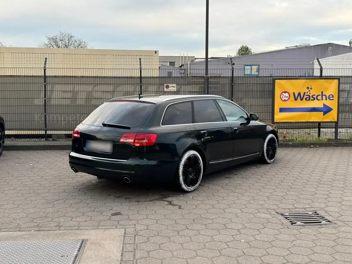 Gebraucht Audi A6 190 PS (139 kW) 2011 Grün Kombi