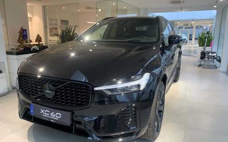Schwarz Gebraucht 2025 Volvo XC60 Plus SUV | 53.750 € (Superpreis) - Bild 1/3