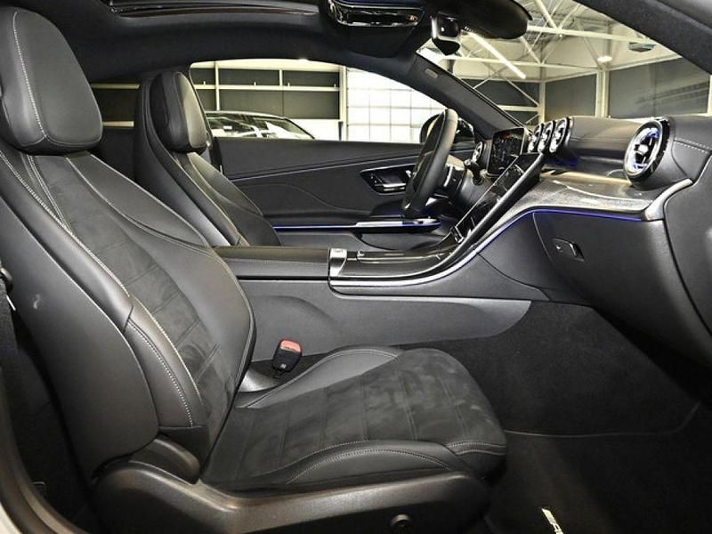 Gebraucht Mercedes 200 AMG 204 PS (150 kW) 2025 Weiss / polarweiß Coupé