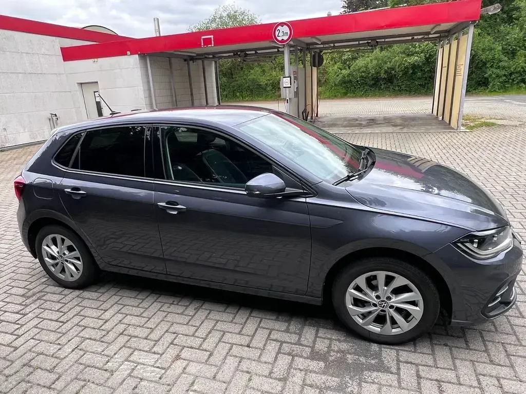 Gebraucht VW Polo Style 95 PS (69 kW) 2022 Grau Kleinwagen