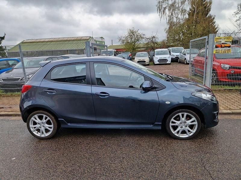 Gebraucht Mazda 2 Independence 90 PS (66 kW) 2010 Grau Kleinwagen