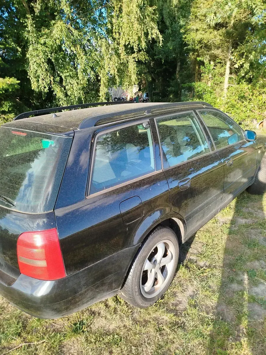 Gebraucht Audi A4 125 PS (91 kW) 1999 Schwarz Kombi