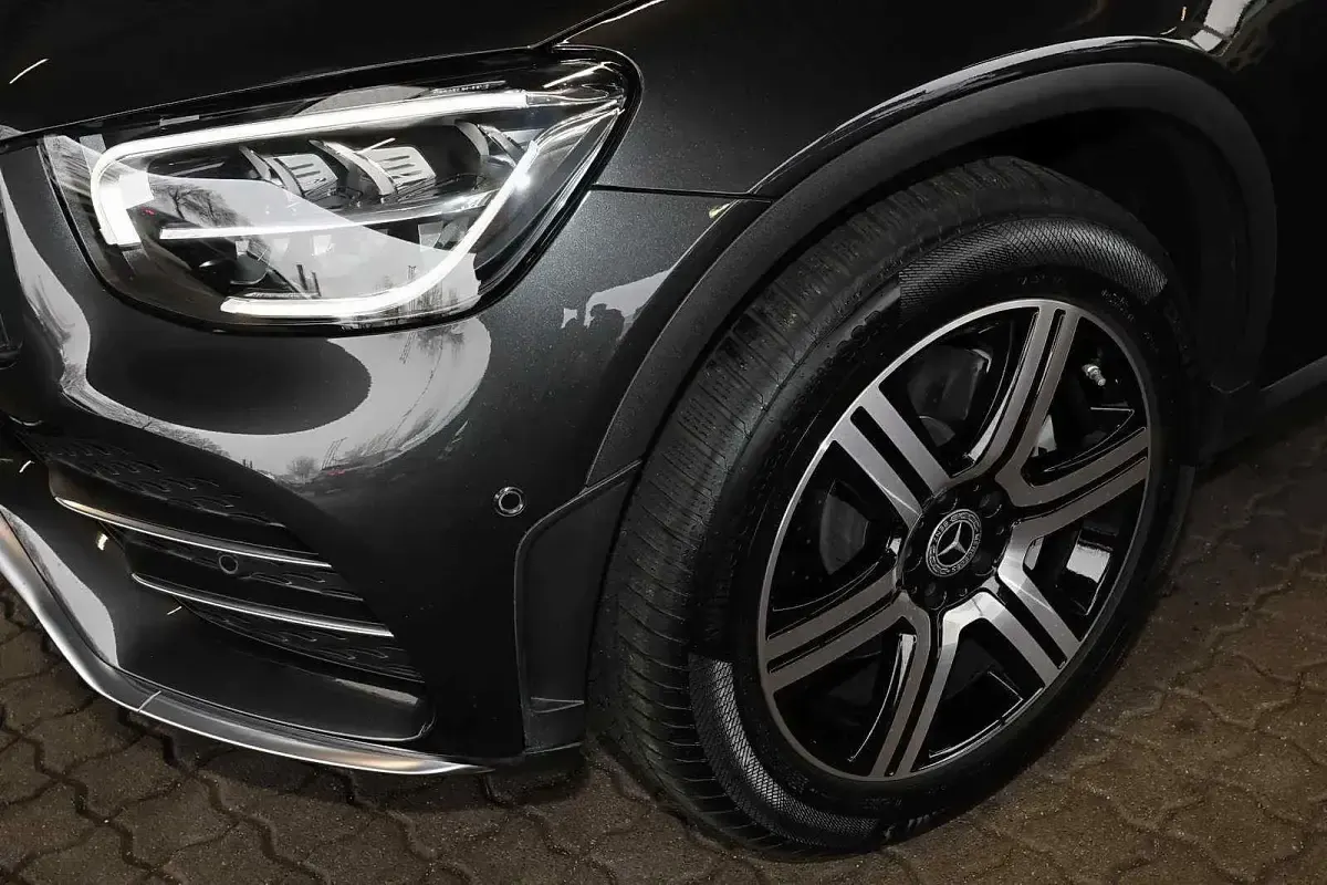 Gebraucht Mercedes GLC43 AMG AMG 390 PS (286 kW) 2020 Metalliclack graphitgrau SUV