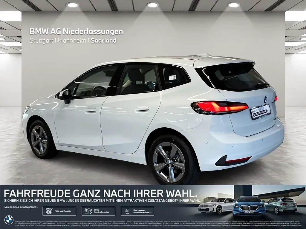 Gebraucht BMW 220 Active Tourer Efficient Dynamics 156 PS (114 kW) 2025 Weiß Van / Kleinbus
