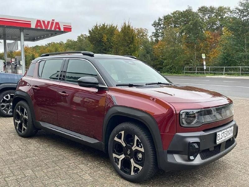 Gebraucht Renault 4 E-Tech Komfort 110 kW (150 PS) 2025 Rot SUV