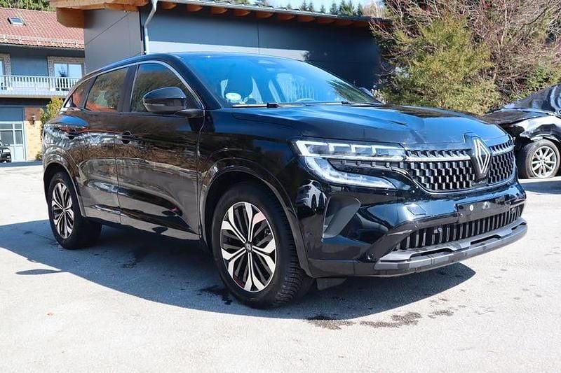 Second-hand Renault Austral Evolution 200 CP (147 kW) 2025 Negru SUV