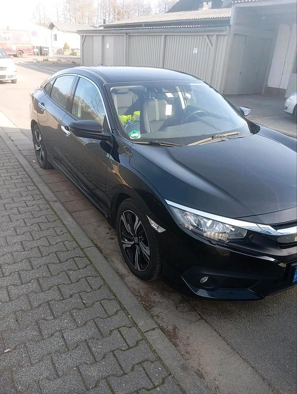 Gebraucht Honda Civic 120 PS (88 kW) 2018 Schwarz Limousine