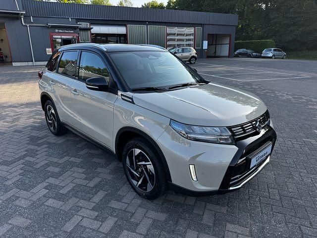 Gebraucht Suzuki Vitara Comfort+ 129 PS (94 kW) 2025 Beige SUV