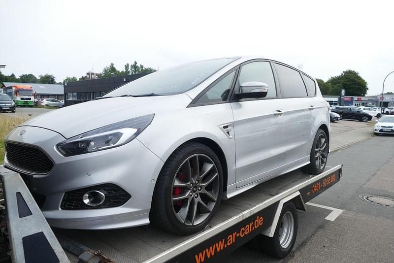 Silber Gebraucht 2009 Ford S-MAX ST-Line Van / Kleinbus | 22.990 € - Bild 1/4