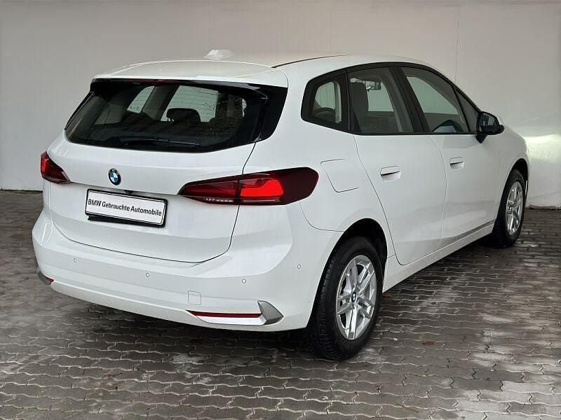 Gebraucht BMW 220 Active Tourer 156 PS (114 kW) 2022 Alpinweiß uni Van / Kleinbus