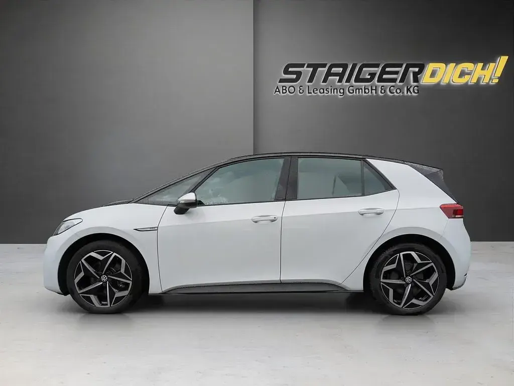 Gebraucht VW ID.3 Pro Performance 150 kW (204 PS) 2022 Weiß Kleinwagen