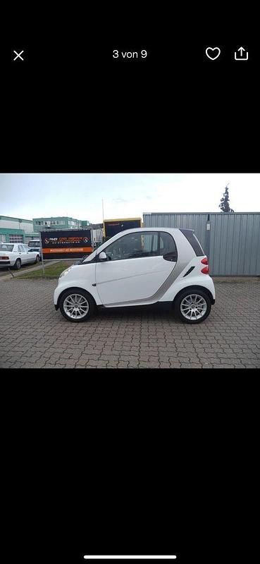 Gebraucht Smart ForTwo Coupé 61 PS (44 kW) 2011 Weiß Coupé