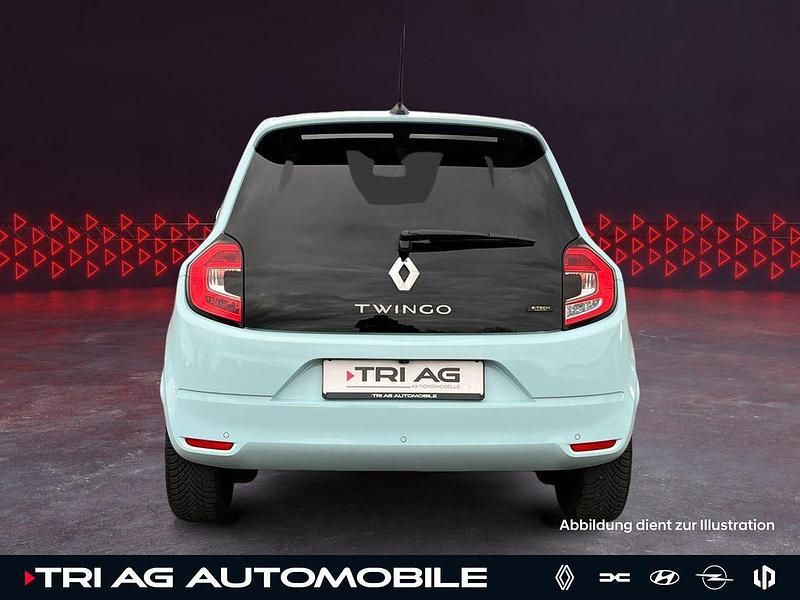 Gebraucht Renault Twingo Techno 60 kW (82 PS) 2023 Pastellblau Kleinwagen
