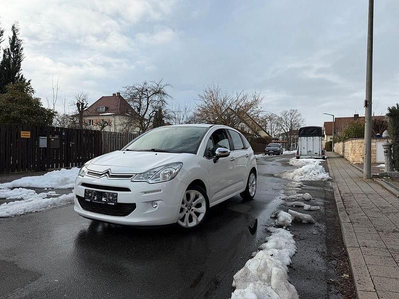Weiß Gebraucht 2014 Citroën C3 PureTech Limousine | 5.389 € (Fairer Preis) - Bild 1/4
