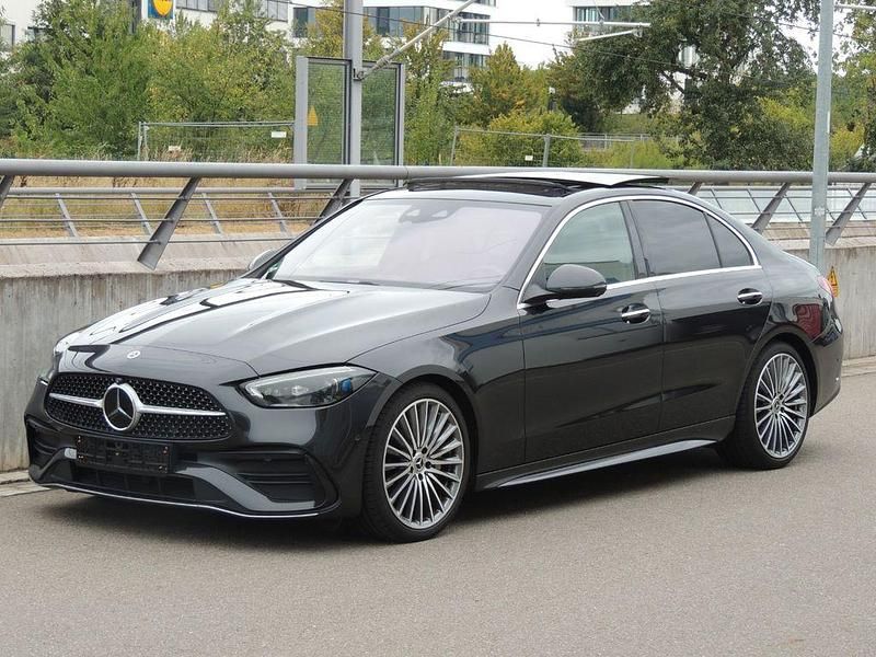 Grau Gebraucht 2022 Mercedes C300 Limousine | 38.990 € (Teuer) - Bild 1/4