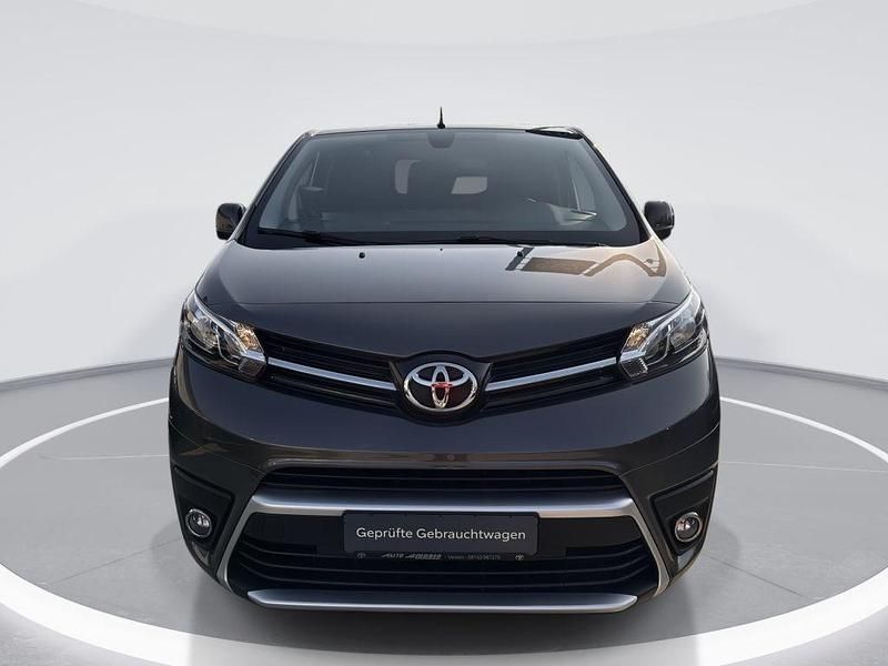 Gebraucht Toyota Proace Comfort 100 kW (136 PS) 2021 Basaltgrau Van / Kleinbus