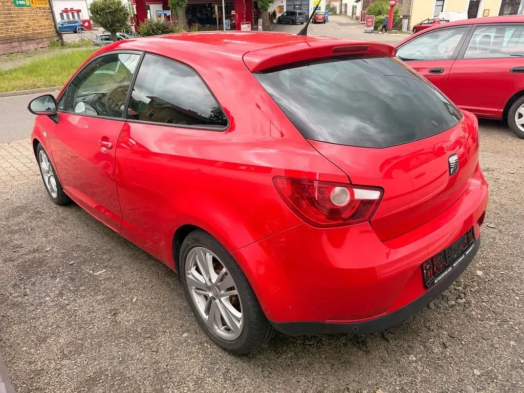 Gebraucht Seat Ibiza SC Stylance 86 PS (63 kW) 2011 Rot Kleinwagen