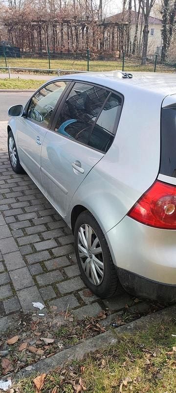Gebraucht VW Golf V 105 PS (77 kW) 2007 Silber Limousine