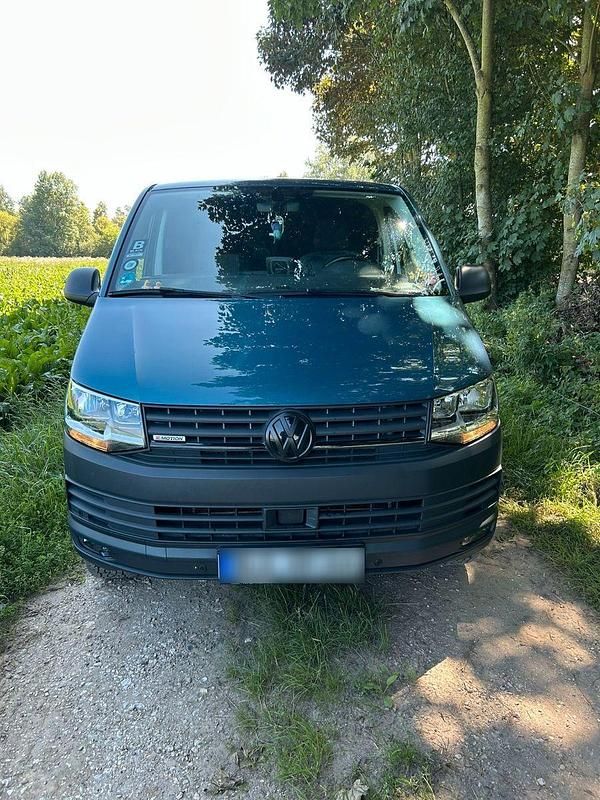 Gebraucht VW Transporter 150 PS (110 kW) 2019 Grün Van