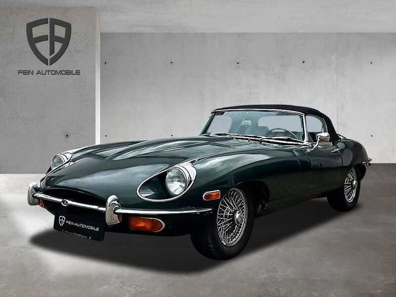 Second-hand Jaguar E-Type 265 CP (194 kW) 1974 Verde Cabrio
