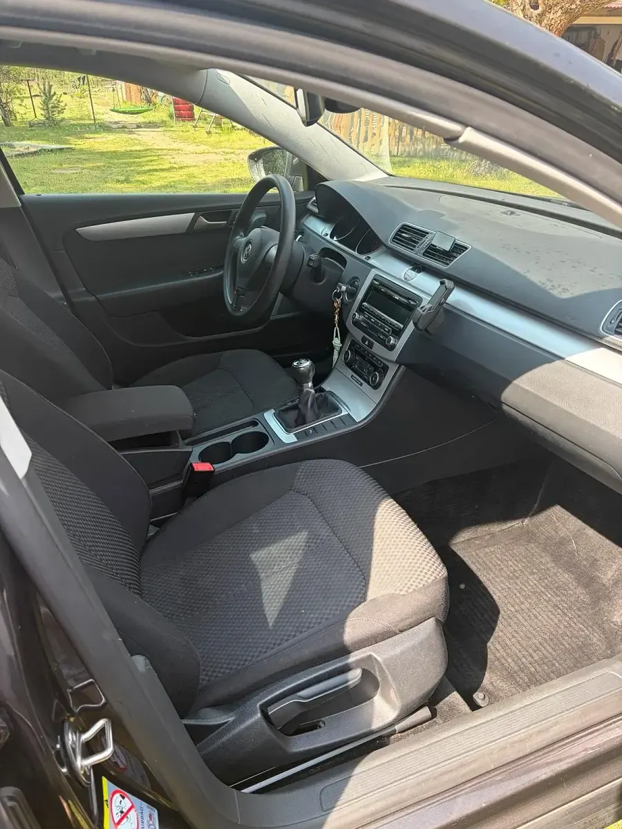 Gebraucht VW Passat 122 PS (89 kW) 2011 Braun Kombi