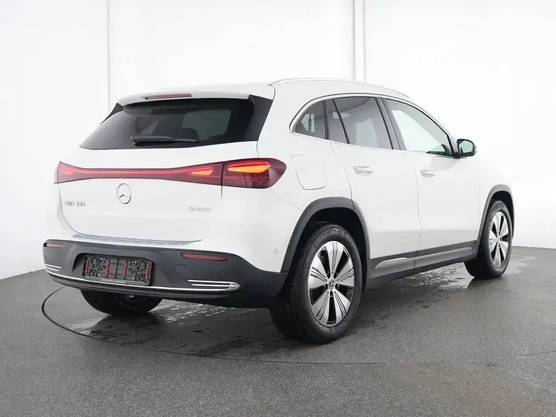 Gebraucht Mercedes EQA350 Advanced Plus 215 kW (293 PS) 2024 Unilack polarweiß SUV