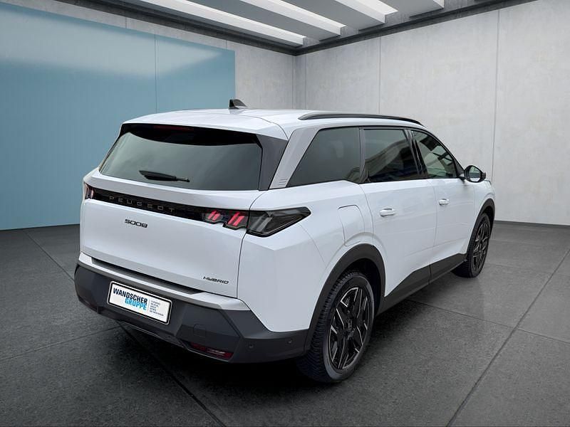 Gebraucht Peugeot 5008 136 PS (100 kW) 2025 Weiß Van / Kleinbus