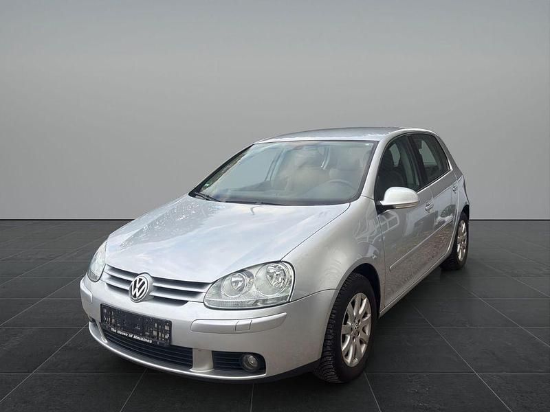 Silber Gebraucht 2005 VW Golf V Comfortline Limousine | 3.999 € (Fairer Preis) - Bild 1/4