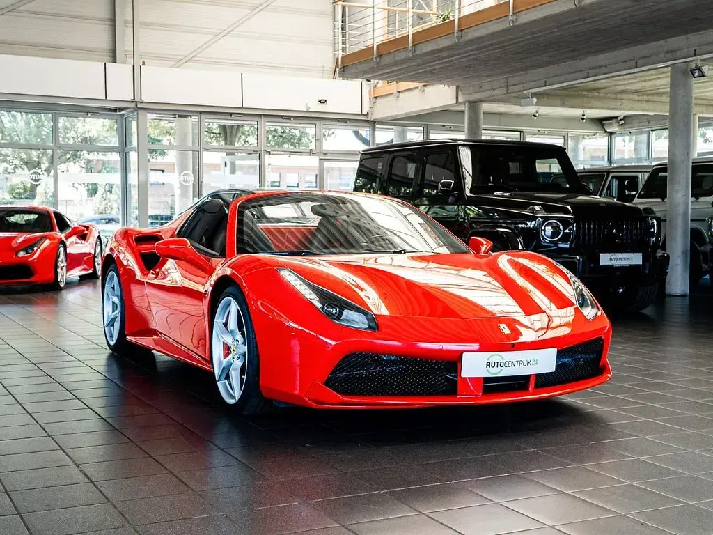 Gebraucht Ferrari 488 669 PS (492 kW) 2017 Rosso scuderia Cabrio
