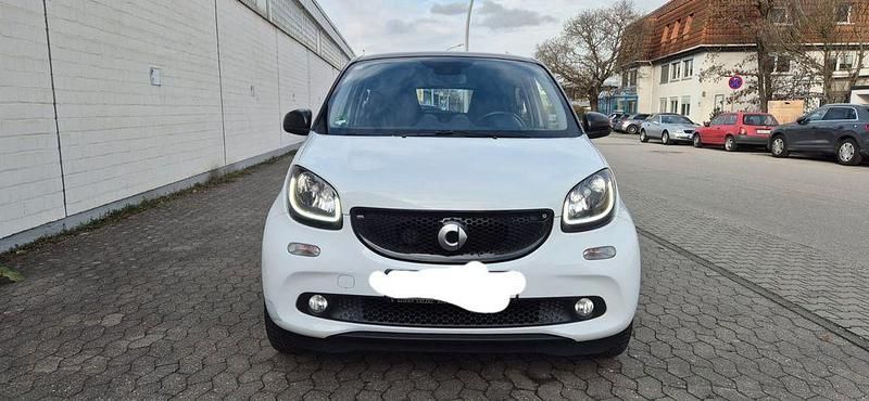 Second-hand Smart ForFour 90 CP (66 kW) 2016 Negru Hatchback