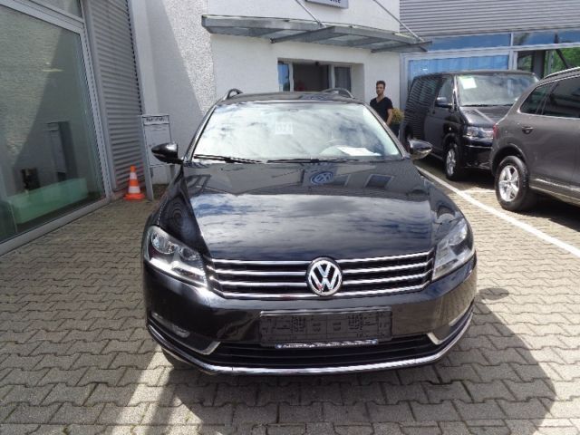Gebraucht VW Passat Comfortline 140 PS (102 kW) 2014 Schwarz Kombi