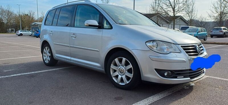 Silber Gebraucht 2009 VW Touran Van / Kleinbus | 4.099 € (Fairer Preis) - Bild 1/4