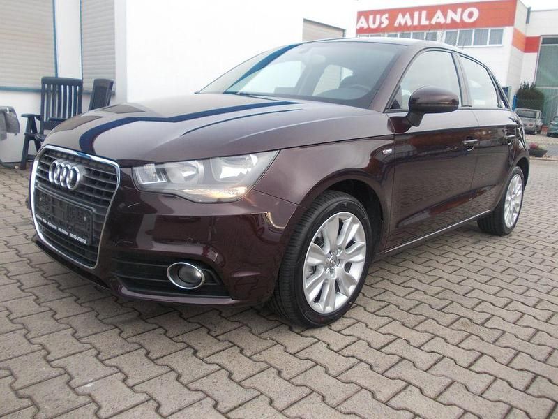 Rot Gebraucht 2013 Audi A1 Sportback S-Line Kleinwagen | 8.900 € (Fairer Preis) - Bild 1/4