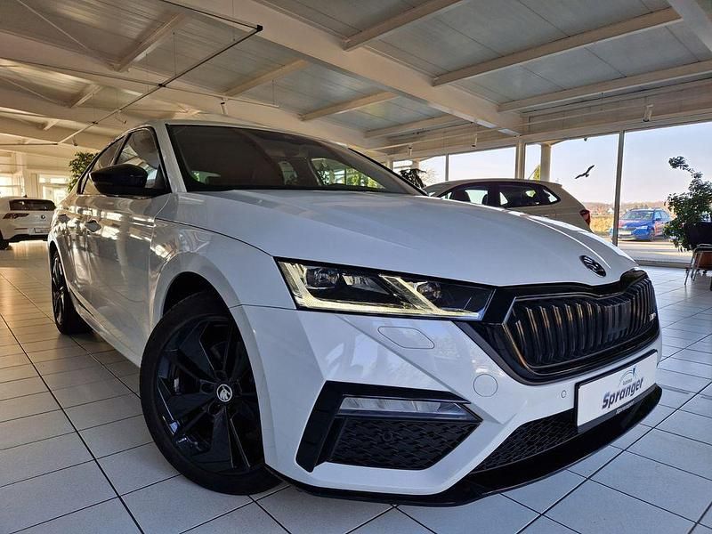 Gebraucht Skoda Octavia RS 200 PS (147 kW) 2023 Weiß Limousine