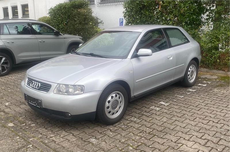 Silber Gebraucht 2002 Audi A3 Coupé | 2.400 € (Etwas zu teuer) - Bild 1/4