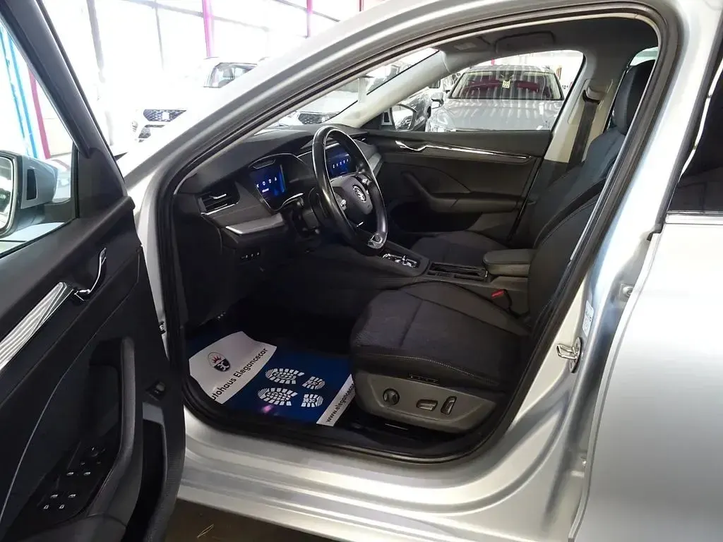 Gebraucht Skoda Octavia Style 150 PS (110 kW) 2022 Silber Limousine