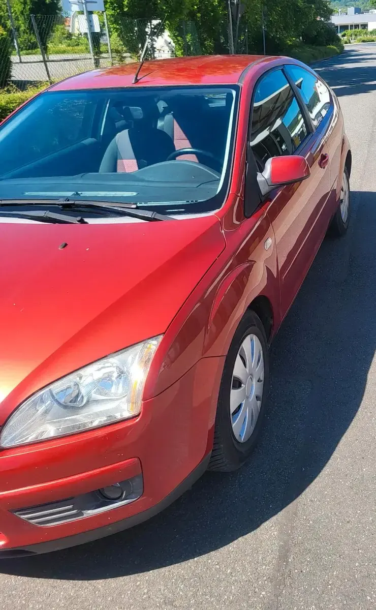 Gebraucht Ford Focus 116 PS (85 kW) 2007 Orange Kleinwagen