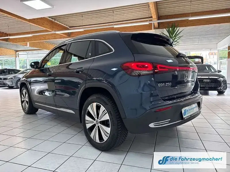 Gebraucht Mercedes EQA250 139 kW (190 PS) 2023 Blau SUV