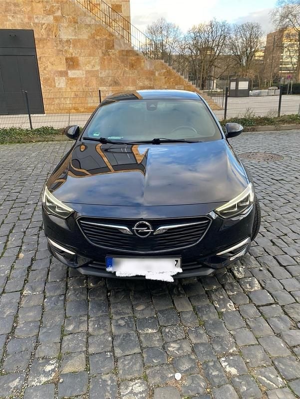 Blau Gebraucht 2017 Opel Insignia Dynamic Limousine | 15.800 € (Fairer Preis) - Bild 1/4
