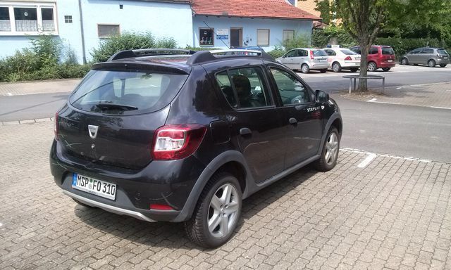 Gebraucht Dacia Sandero Prestige 122 PS (89 kW) 2015 Schwarz Kleinwagen
