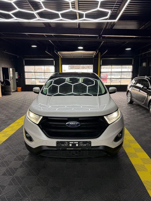 Gebraucht Ford Edge 209 PS (153 kW) 2016 Weiß SUV