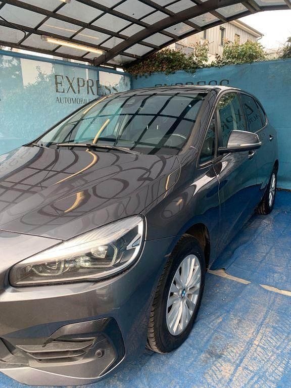 Gebraucht BMW 218 Active Tourer Advantage 150 PS (110 kW) 2020 Grau Van / Kleinbus
