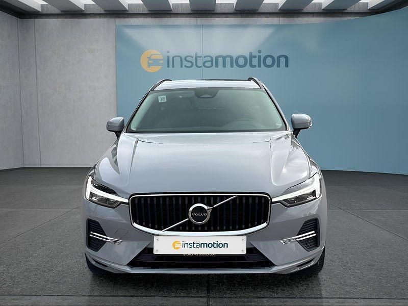 Gebraucht Volvo XC60 Core 197 PS (144 kW) 2023 Grau SUV