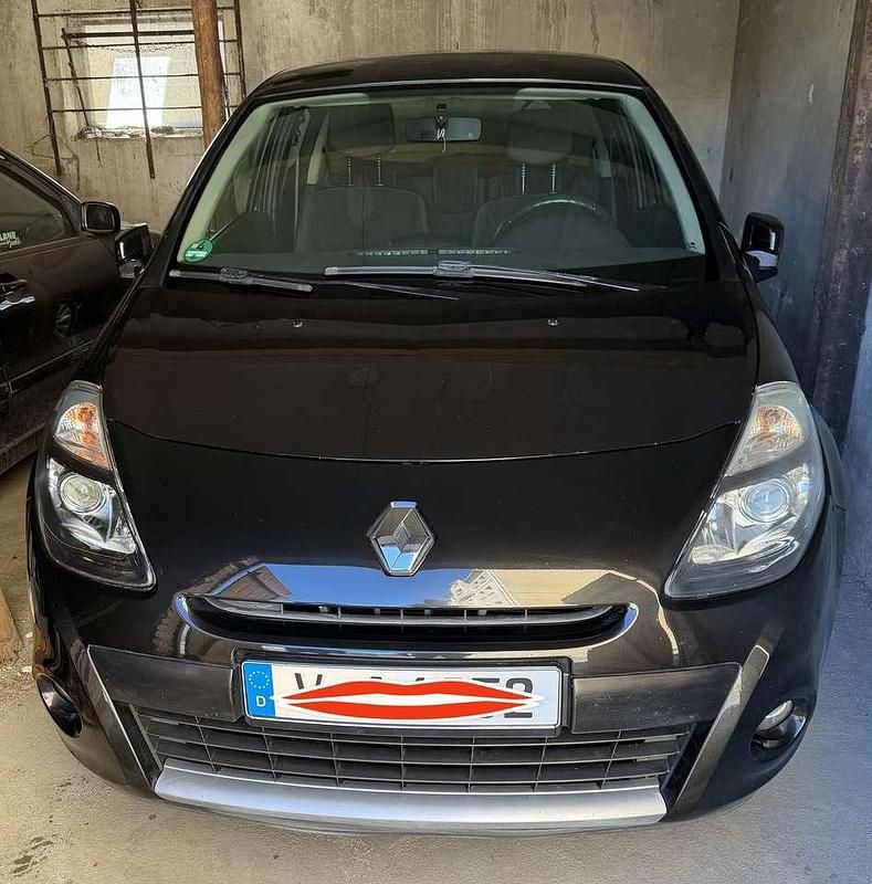 Gebraucht Renault Clio II 101 PS (74 kW) 2009 Schwarz Kleinwagen