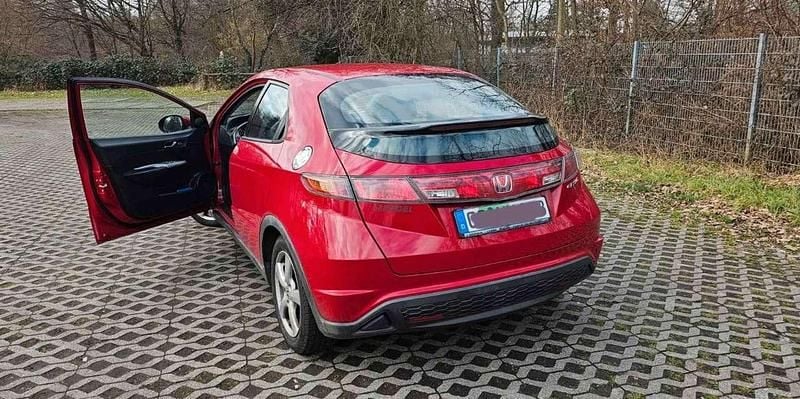 Second-hand Honda Civic 83 CP (61 kW) 2008 Roșu Berlinǎ